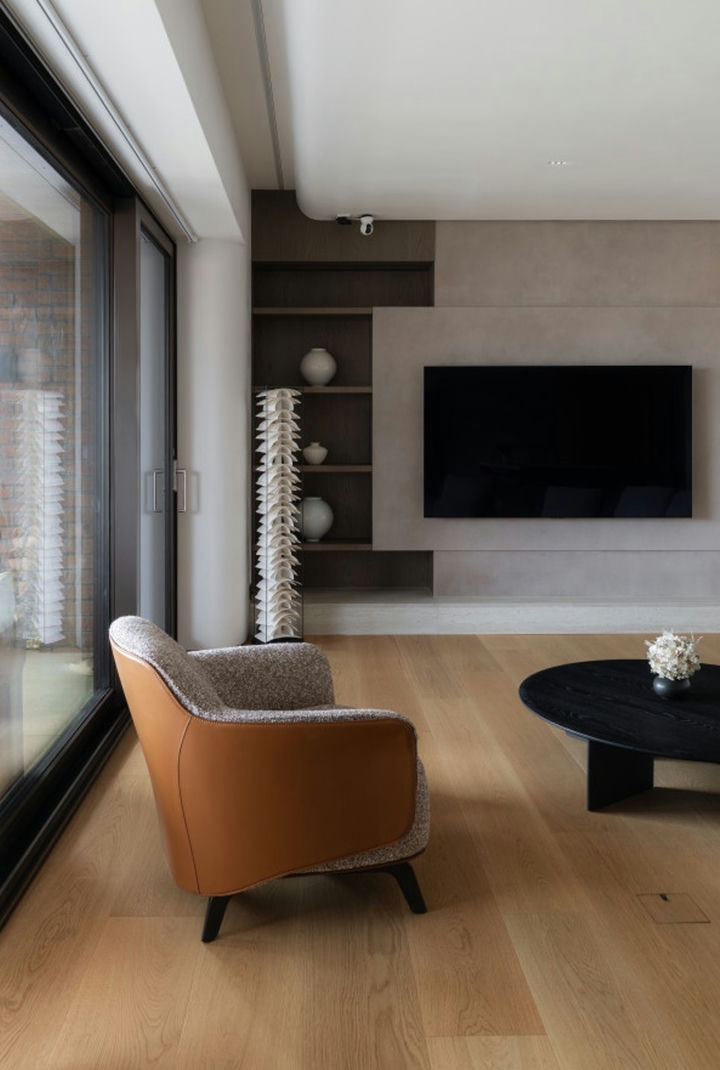 Mobile 메인 이미지 0